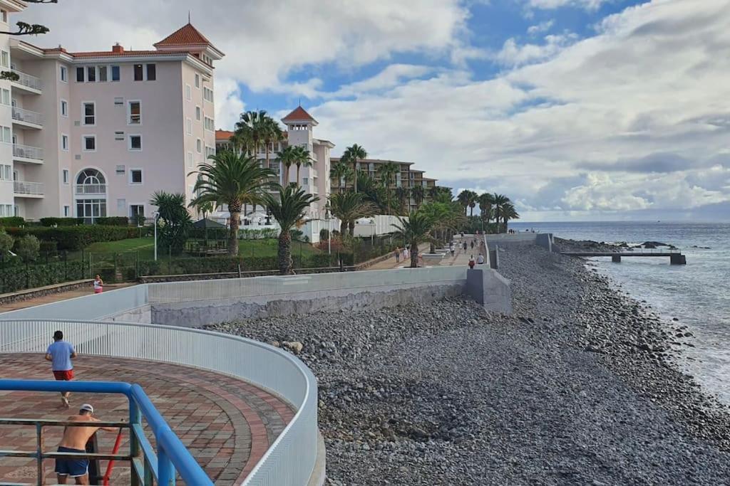 By The Sea - Apartamento Acolhedor E Relaxante. Canico  Bagian luar foto
